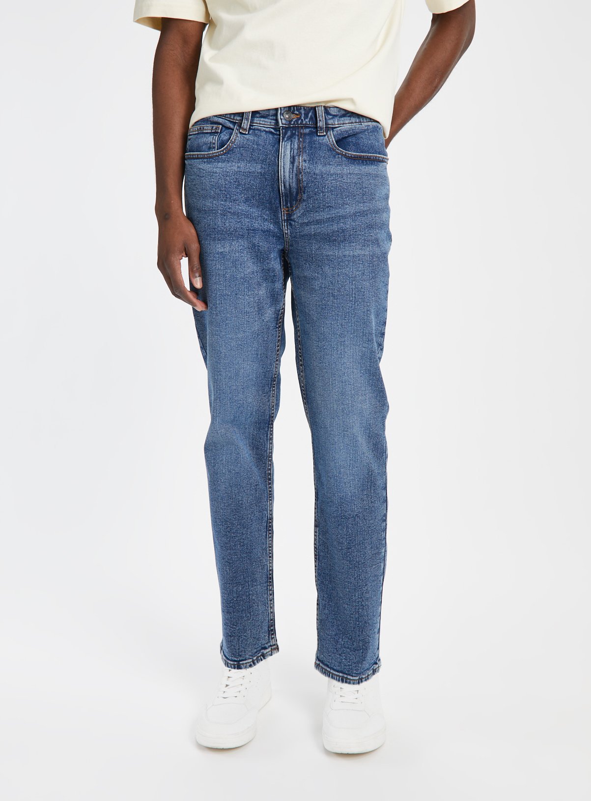 The Mid Wash Everyday Denim Jeans 44R - Image 2 thumbnail